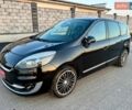 Черный Рено Гранд Сценик, объемом двигателя 2 л и пробегом 192 тыс. км за 9500 $, фото 1 на Automoto.ua