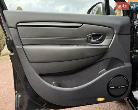 Черный Рено Гранд Сценик, объемом двигателя 2.01 л и пробегом 216 тыс. км за 9800 $, фото 73 на Automoto.ua