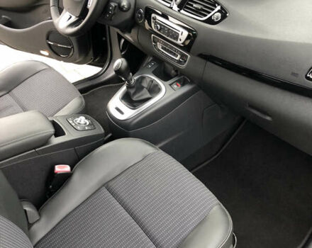 Чорний Рено Гранд Сценік, об'ємом двигуна 1.6 л та пробігом 185 тис. км за 9600 $, фото 41 на Automoto.ua