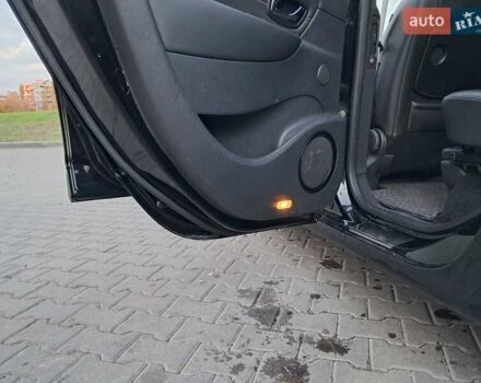 Черный Рено Гранд Сценик, объемом двигателя 1.5 л и пробегом 179 тыс. км за 10500 $, фото 35 на Automoto.ua