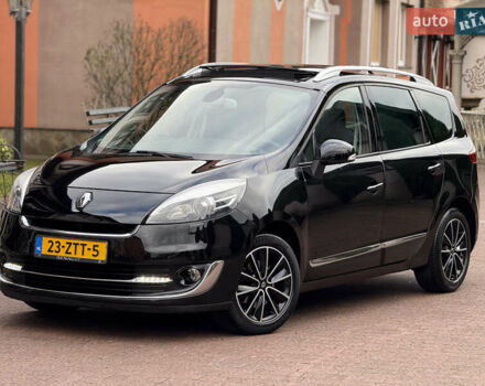 Черный Рено Гранд Сценик, объемом двигателя 2.01 л и пробегом 216 тыс. км за 9800 $, фото 3 на Automoto.ua