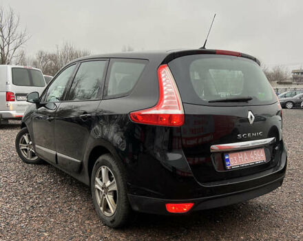Черный Рено Гранд Сценик, объемом двигателя 0 л и пробегом 233 тыс. км за 8800 $, фото 4 на Automoto.ua
