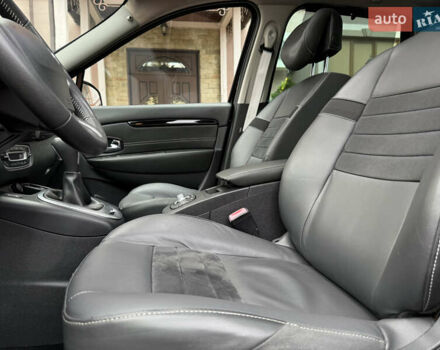 Черный Рено Гранд Сценик, объемом двигателя 2.01 л и пробегом 216 тыс. км за 9800 $, фото 48 на Automoto.ua