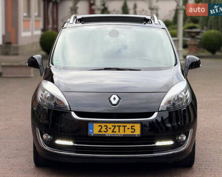Черный Рено Гранд Сценик, объемом двигателя 2.01 л и пробегом 216 тыс. км за 9800 $, фото 5 на Automoto.ua