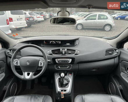 Черный Рено Гранд Сценик, объемом двигателя 0 л и пробегом 233 тыс. км за 8800 $, фото 12 на Automoto.ua