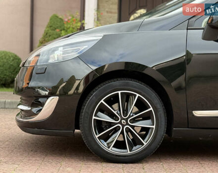 Черный Рено Гранд Сценик, объемом двигателя 2.01 л и пробегом 216 тыс. км за 9800 $, фото 18 на Automoto.ua