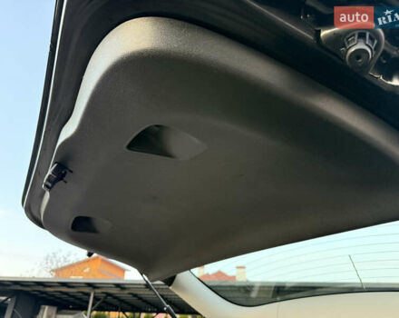 Чорний Рено Гранд Сценік, об'ємом двигуна 1.2 л та пробігом 200 тис. км за 7250 $, фото 41 на Automoto.ua