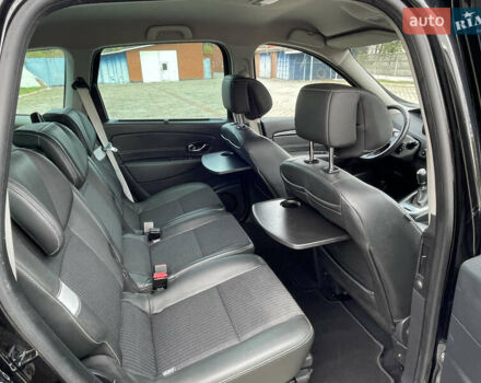 Черный Рено Гранд Сценик, объемом двигателя 1.6 л и пробегом 239 тыс. км за 9999 $, фото 56 на Automoto.ua