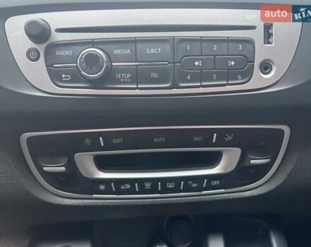 Черный Рено Гранд Сценик, объемом двигателя 1.6 л и пробегом 230 тыс. км за 8999 $, фото 22 на Automoto.ua