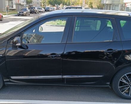 Черный Рено Гранд Сценик, объемом двигателя 1.5 л и пробегом 174 тыс. км за 9200 $, фото 3 на Automoto.ua