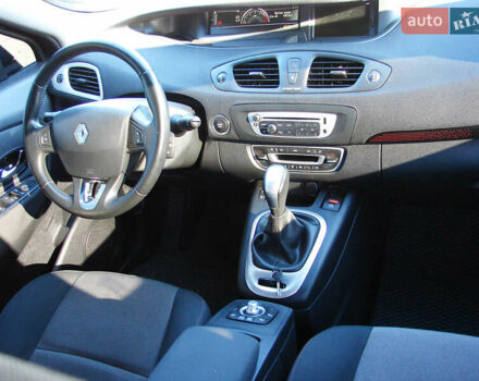 Черный Рено Гранд Сценик, объемом двигателя 1.5 л и пробегом 216 тыс. км за 8900 $, фото 14 на Automoto.ua