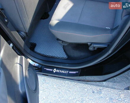 Черный Рено Гранд Сценик, объемом двигателя 1.5 л и пробегом 216 тыс. км за 8900 $, фото 10 на Automoto.ua