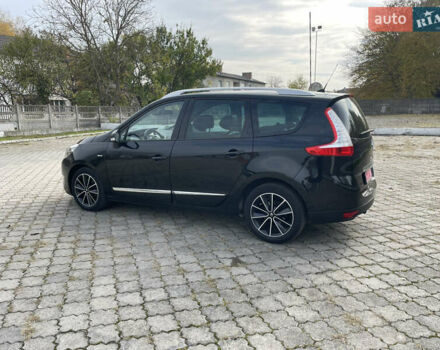 Чорний Рено Гранд Сценік, об'ємом двигуна 1.6 л та пробігом 239 тис. км за 10499 $, фото 7 на Automoto.ua