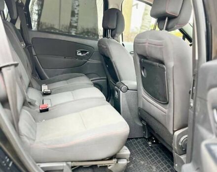 Черный Рено Гранд Сценик, объемом двигателя 1.6 л и пробегом 254 тыс. км за 8800 $, фото 17 на Automoto.ua