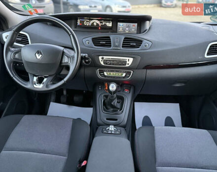 Чорний Рено Гранд Сценік, об'ємом двигуна 1.2 л та пробігом 200 тис. км за 7250 $, фото 33 на Automoto.ua