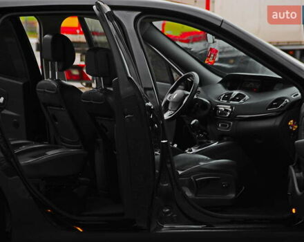 Рено Гранд Сценик 2013 в Днепре (Днепропетровске) на Automoto.ua Черный Рено Гранд Сценик, объемом двигателя 1.5 л и пробегом 145 тыс. км за 8700 $, фото 7 на Automoto.ua