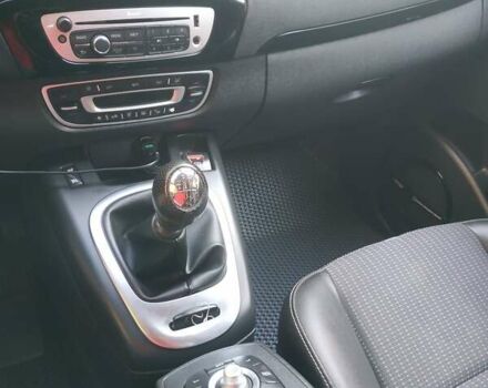 Черный Рено Гранд Сценик, объемом двигателя 1.6 л и пробегом 270 тыс. км за 9600 $, фото 16 на Automoto.ua