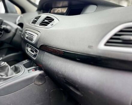 Черный Рено Гранд Сценик, объемом двигателя 1.6 л и пробегом 254 тыс. км за 8800 $, фото 21 на Automoto.ua