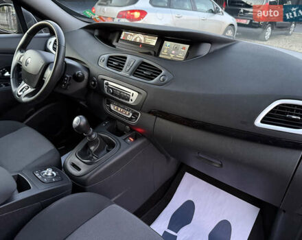 Чорний Рено Гранд Сценік, об'ємом двигуна 1.2 л та пробігом 200 тис. км за 7250 $, фото 34 на Automoto.ua