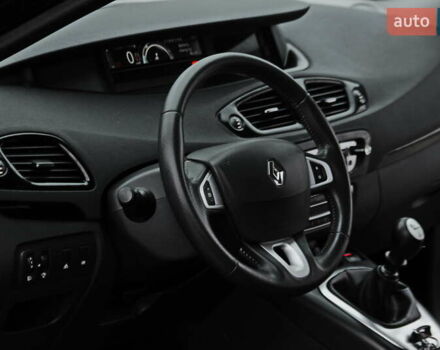 Рено Гранд Сценик 2013 в Днепре (Днепропетровске) на Automoto.ua Черный Рено Гранд Сценик, объемом двигателя 1.5 л и пробегом 145 тыс. км за 8700 $, фото 8 на Automoto.ua