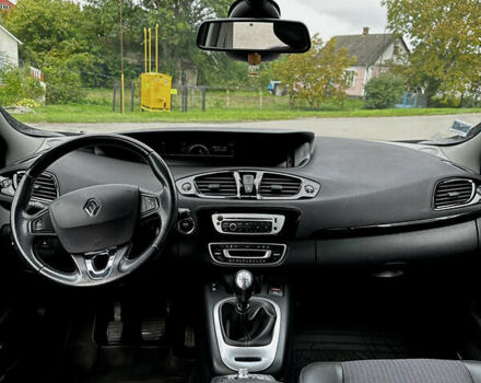 Чорний Рено Гранд Сценік, об'ємом двигуна 1.6 л та пробігом 159 тис. км за 10000 $, фото 21 на Automoto.ua