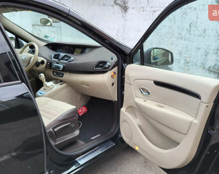 Рено Гранд Сценик 2013 в Стрые на Automoto.ua Черный Рено Гранд Сценик, объемом двигателя 1.6 л и пробегом 285 тыс. км за 9700 $, фото 85 на Automoto.ua