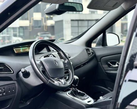 Черный Рено Гранд Сценик, объемом двигателя 1.6 л и пробегом 183 тыс. км за 10500 $, фото 31 на Automoto.ua