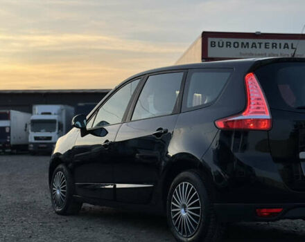 Черный Рено Гранд Сценик, объемом двигателя 1.6 л и пробегом 252 тыс. км за 9250 $, фото 2 на Automoto.ua