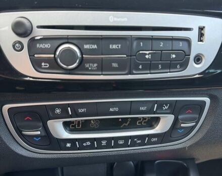 Рено Гранд Сценик 2013 в Луцке на Automoto.ua Черный Рено Гранд Сценик, объемом двигателя 1.6 л и пробегом 175 тыс. км за 11900 $, фото 31 на Automoto.ua