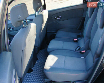 Черный Рено Гранд Сценик, объемом двигателя 1.5 л и пробегом 216 тыс. км за 8900 $, фото 9 на Automoto.ua