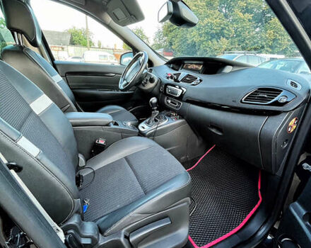 Черный Рено Гранд Сценик, объемом двигателя 1.6 л и пробегом 330 тыс. км за 9800 $, фото 12 на Automoto.ua