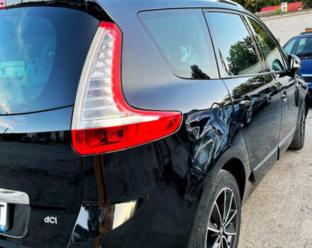 Черный Рено Гранд Сценик, объемом двигателя 1.6 л и пробегом 330 тыс. км за 9800 $, фото 7 на Automoto.ua