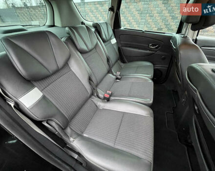 Чорний Рено Гранд Сценік, об'ємом двигуна 1.6 л та пробігом 239 тис. км за 9650 $, фото 14 на Automoto.ua