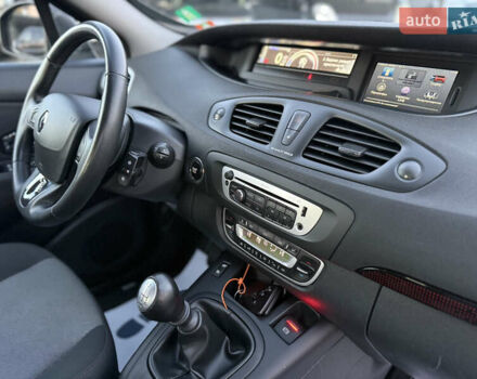 Чорний Рено Гранд Сценік, об'ємом двигуна 1.2 л та пробігом 200 тис. км за 7250 $, фото 28 на Automoto.ua