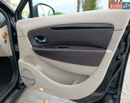 Рено Гранд Сценик 2013 в Виннице на Automoto.ua Черный Рено Гранд Сценик, объемом двигателя 1.5 л и пробегом 232 тыс. км за 9999 $, фото 33 на Automoto.ua