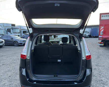 Черный Рено Гранд Сценик, объемом двигателя 1.6 л и пробегом 252 тыс. км за 9250 $, фото 39 на Automoto.ua