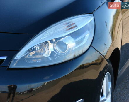 Черный Рено Гранд Сценик, объемом двигателя 1.5 л и пробегом 216 тыс. км за 8900 $, фото 3 на Automoto.ua