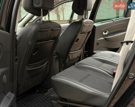 Рено Гранд Сценик 2013 в Житомире на Automoto.ua Черный Рено Гранд Сценик, объемом двигателя 1.6 л и пробегом 249 тыс. км за 9200 $, фото 21 на Automoto.ua