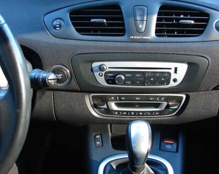 Черный Рено Гранд Сценик, объемом двигателя 1.5 л и пробегом 216 тыс. км за 8900 $, фото 16 на Automoto.ua