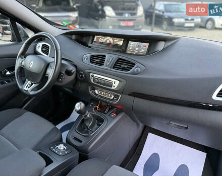 Чорний Рено Гранд Сценік, об'ємом двигуна 1.2 л та пробігом 200 тис. км за 7250 $, фото 27 на Automoto.ua