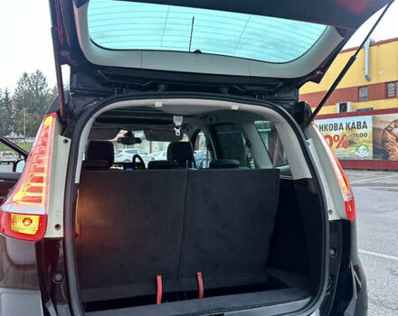 Черный Рено Гранд Сценик, объемом двигателя 1.6 л и пробегом 183 тыс. км за 10500 $, фото 39 на Automoto.ua