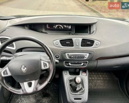 Черный Рено Гранд Сценик, объемом двигателя 1.6 л и пробегом 254 тыс. км за 8800 $, фото 14 на Automoto.ua