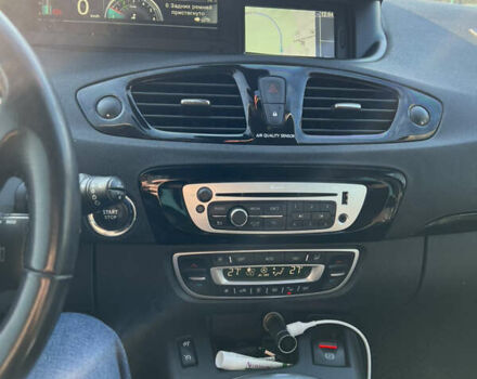 Черный Рено Гранд Сценик, объемом двигателя 1.6 л и пробегом 224 тыс. км за 9750 $, фото 11 на Automoto.ua