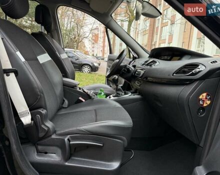 Черный Рено Гранд Сценик, объемом двигателя 1.6 л и пробегом 240 тыс. км за 7500 $, фото 27 на Automoto.ua