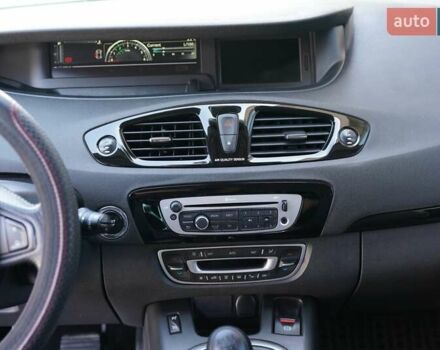 Черный Рено Гранд Сценик, объемом двигателя 1.6 л и пробегом 303 тыс. км за 10950 $, фото 19 на Automoto.ua