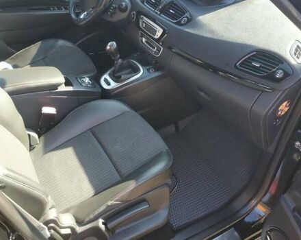 Черный Рено Гранд Сценик, объемом двигателя 1.6 л и пробегом 270 тыс. км за 9600 $, фото 6 на Automoto.ua