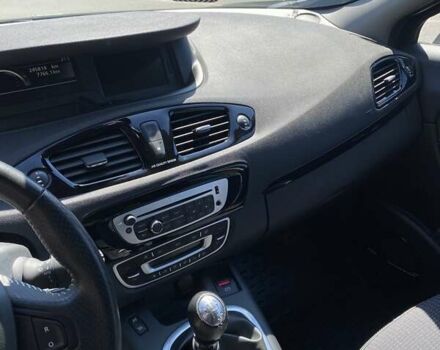 Черный Рено Гранд Сценик, объемом двигателя 1.6 л и пробегом 148 тыс. км за 11300 $, фото 30 на Automoto.ua