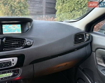 Черный Рено Гранд Сценик, объемом двигателя 1.6 л и пробегом 230 тыс. км за 9900 $, фото 41 на Automoto.ua