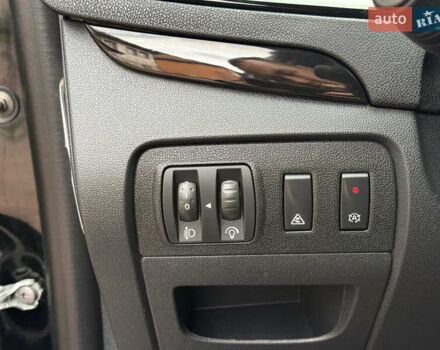 Черный Рено Гранд Сценик, объемом двигателя 1.5 л и пробегом 224 тыс. км за 11400 $, фото 65 на Automoto.ua