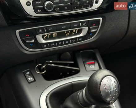 Черный Рено Гранд Сценик, объемом двигателя 1.5 л и пробегом 224 тыс. км за 11400 $, фото 76 на Automoto.ua